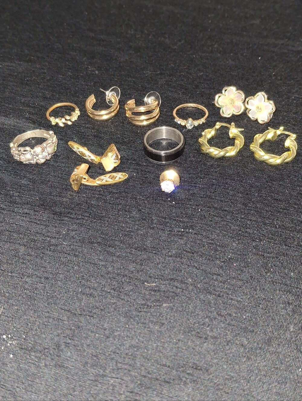 Gold-Tone Women's Jewelry Set - Mixed Rings & Earrings